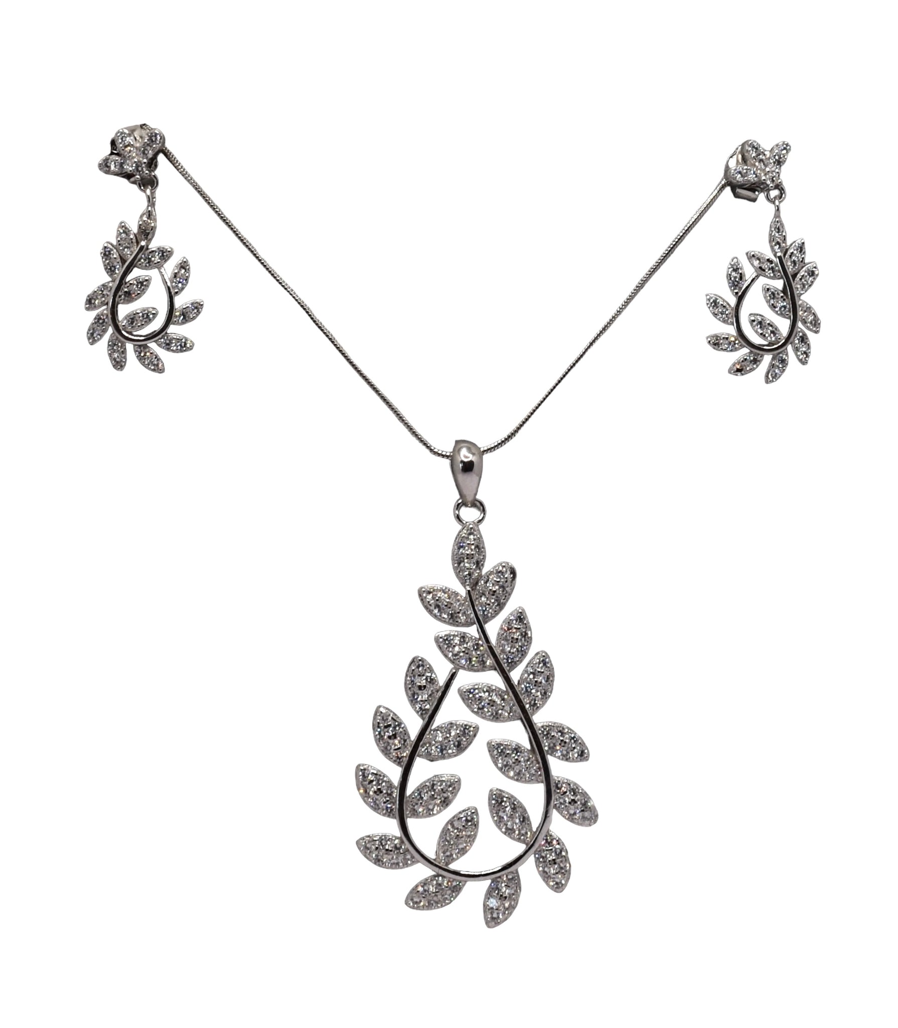 Lumina luxe Leaf chain Pendant set