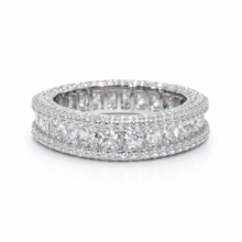 Luna Band Ring