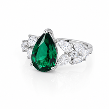 Divine Verde Ring