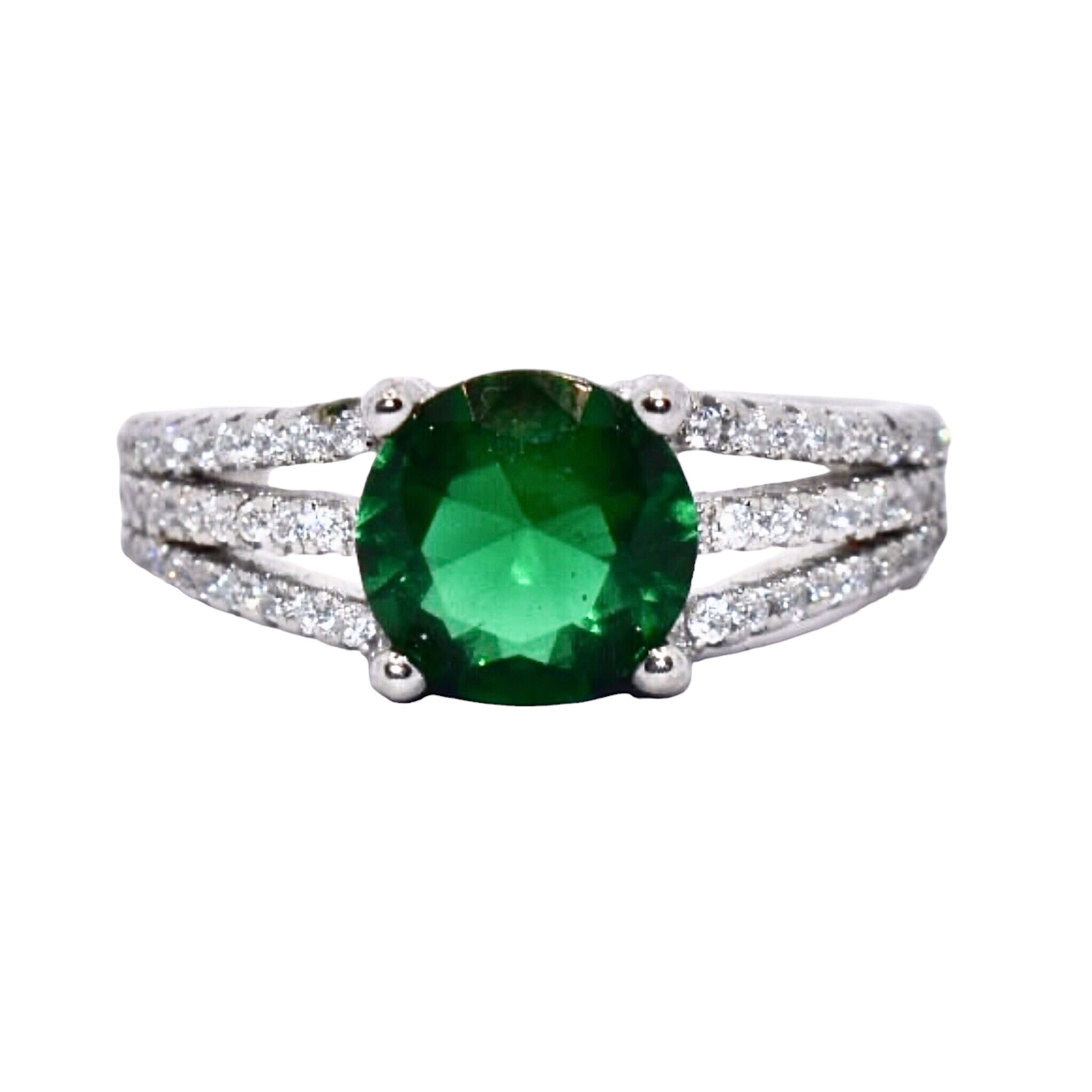 Emerald Colour Round Shape Ring