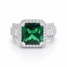 Eliana Ring