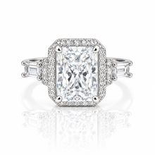 Emerald Cur Ring