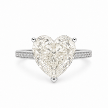 Angelina Ice Ring