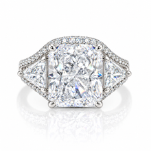 Tri Stone Emerald Cur Ring