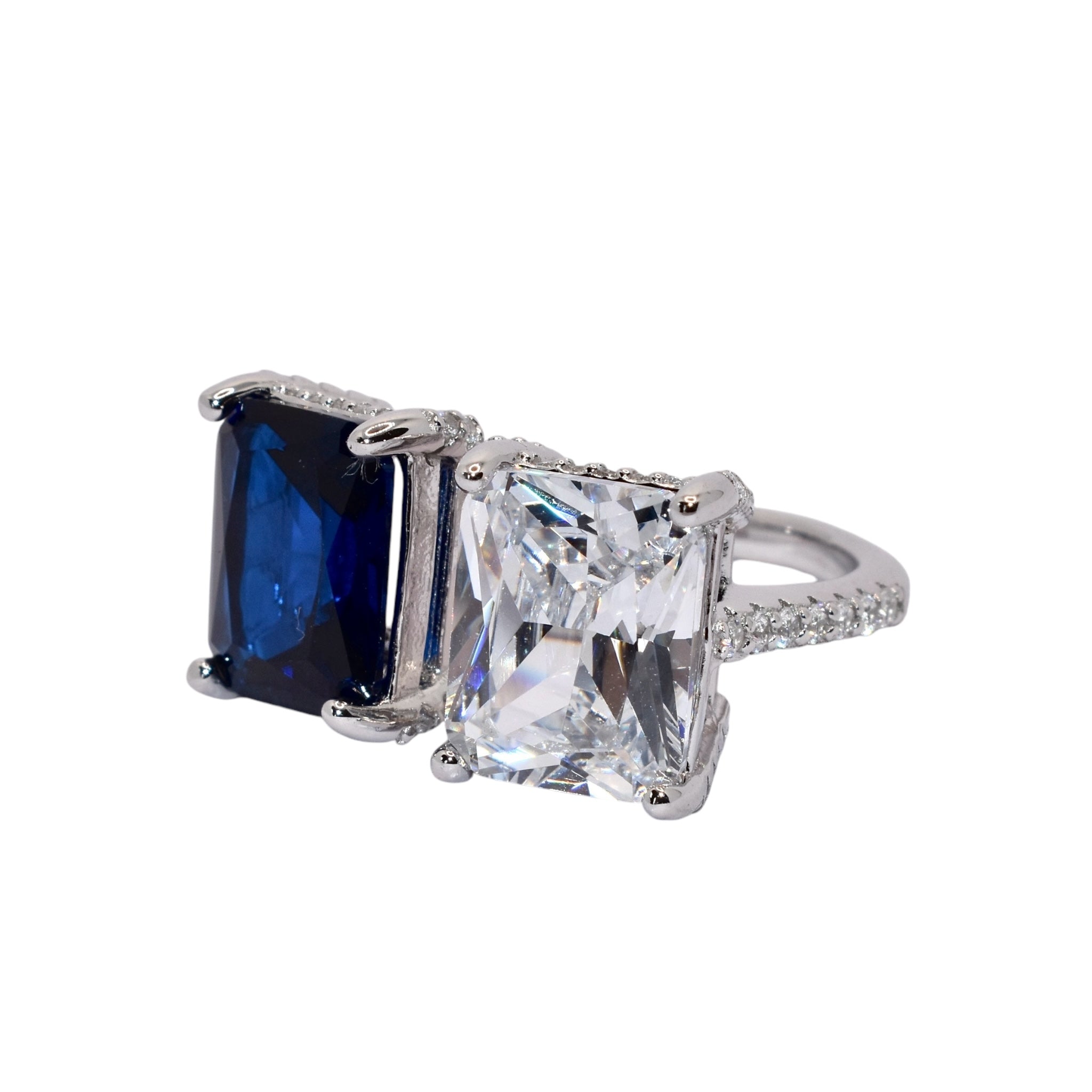 Sapphire Coloured Kandel Ring