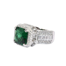 Eliana Ring