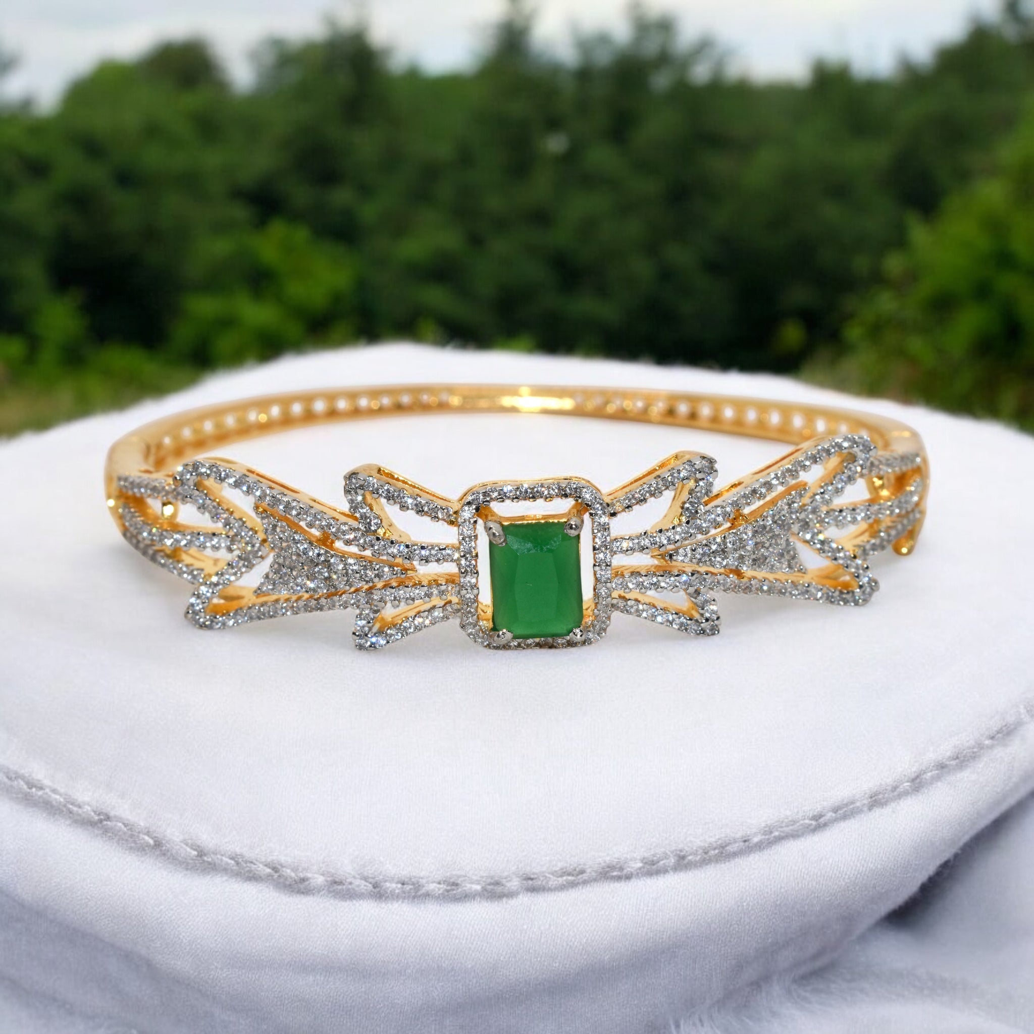 Gold Coloured Emerald Coloured Bracelet