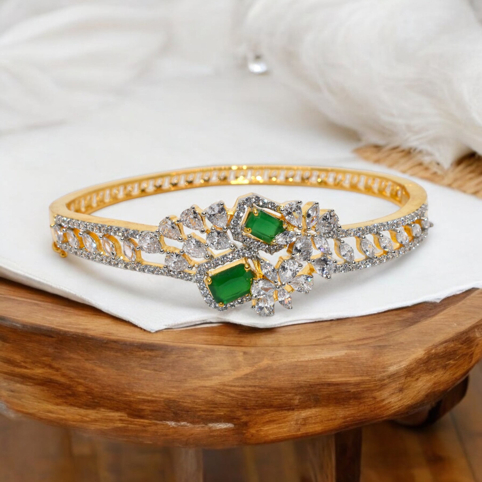 Gold Coloured Emerald Coloured Bracelet