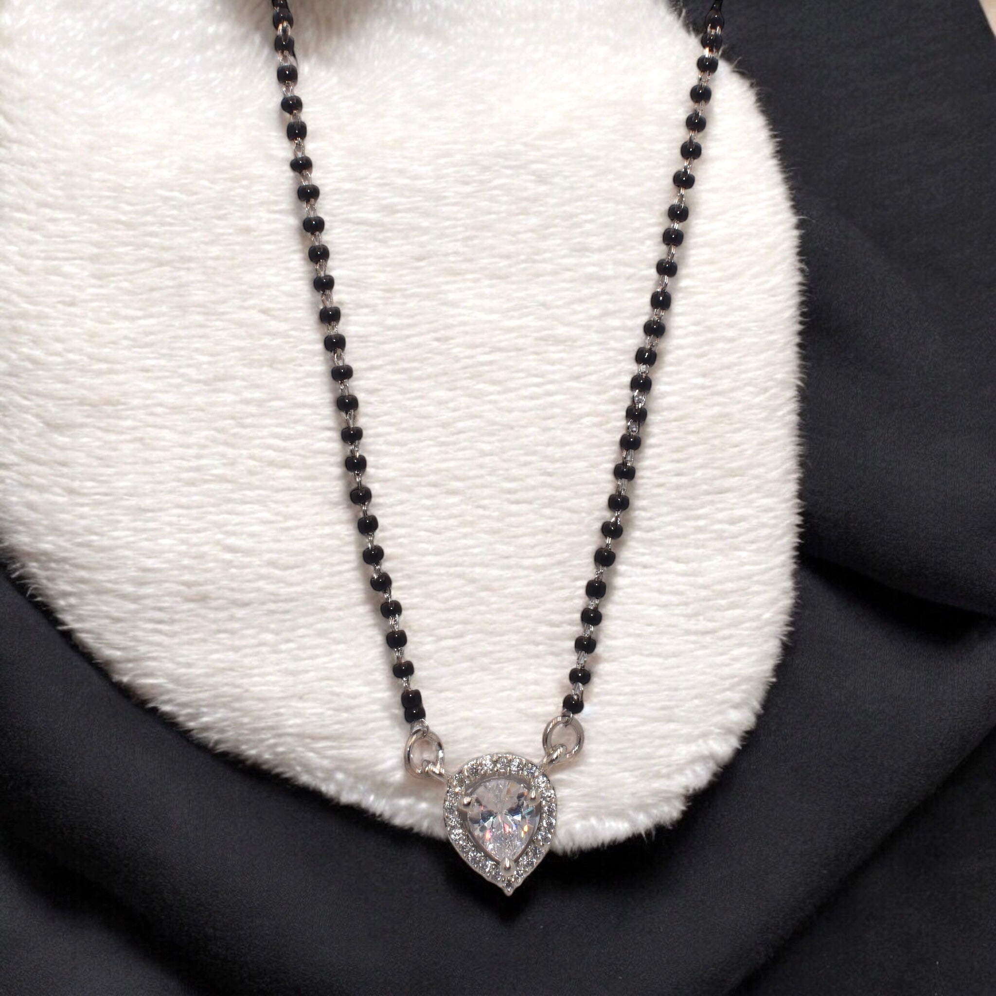 Aura Mangalsutra