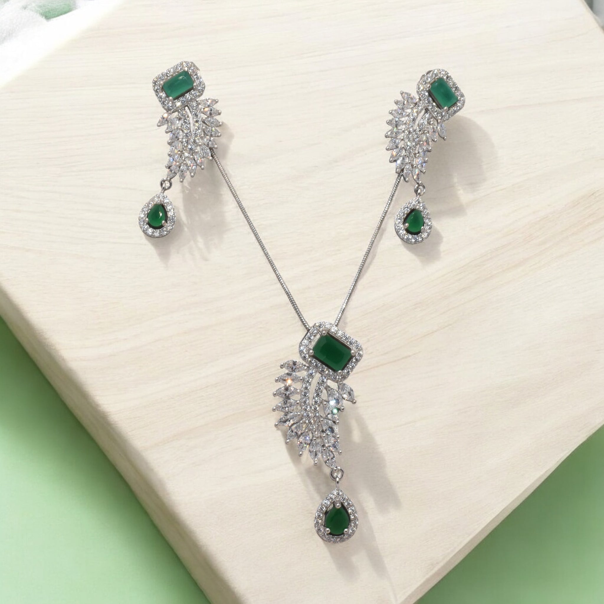 Grace Chain Pendant Set