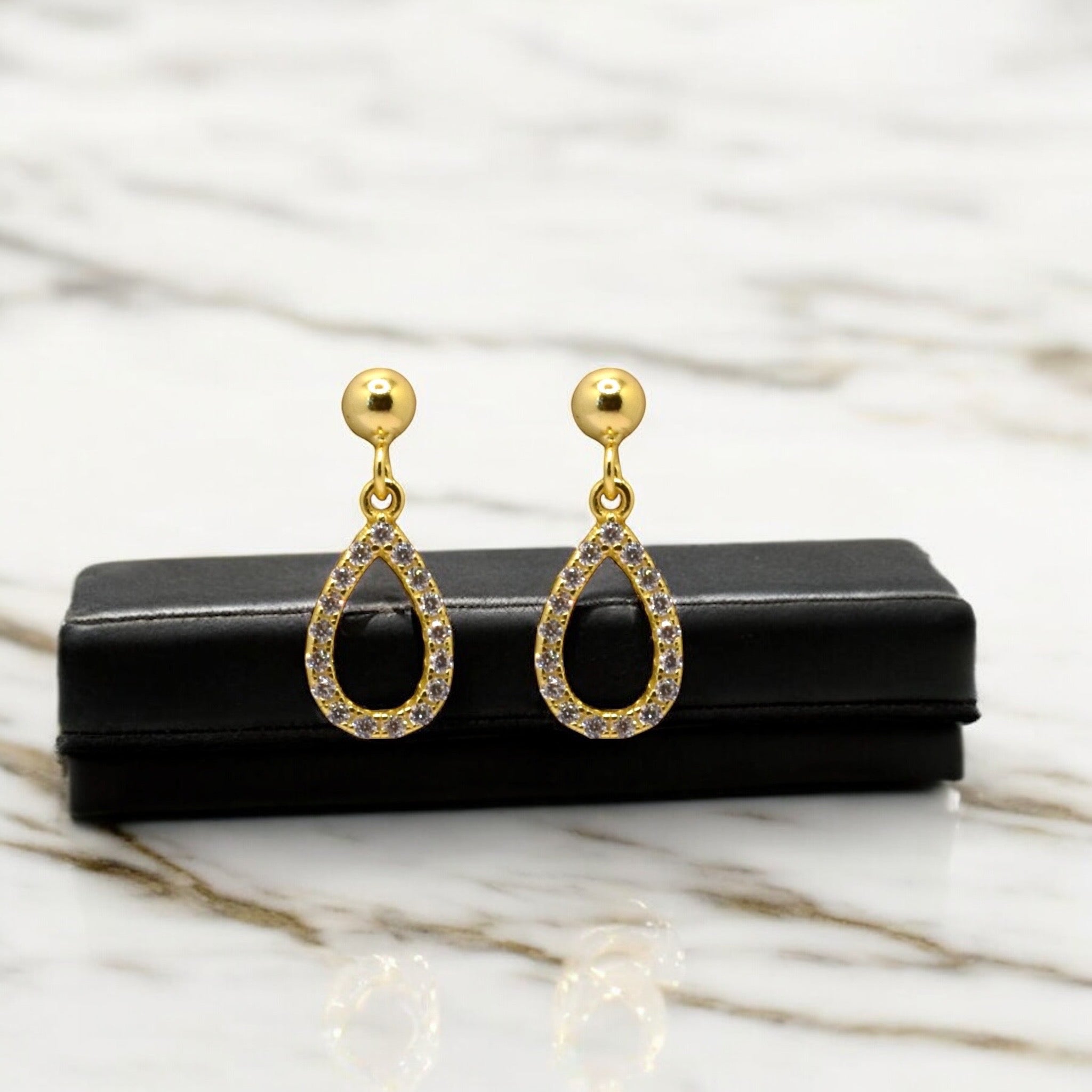 Naira Studs