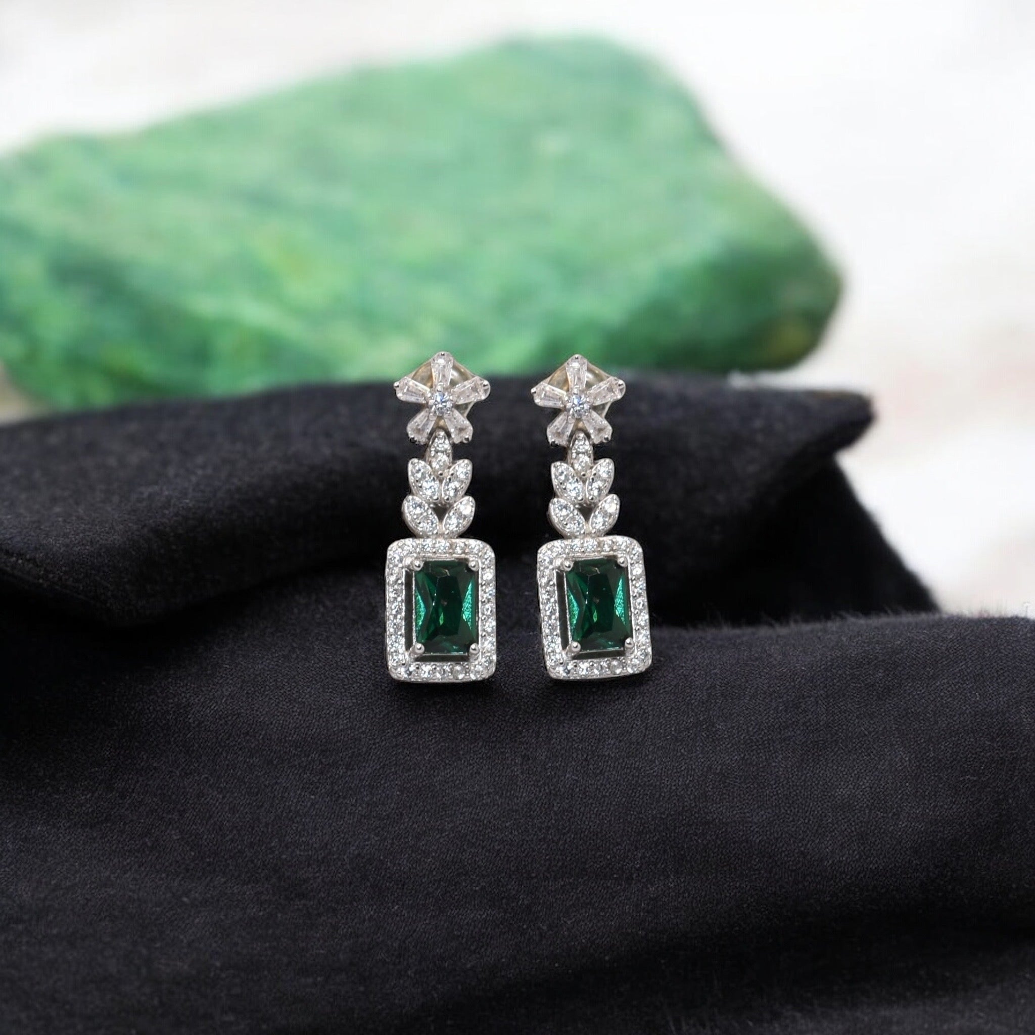 Vera Mystic Earrings