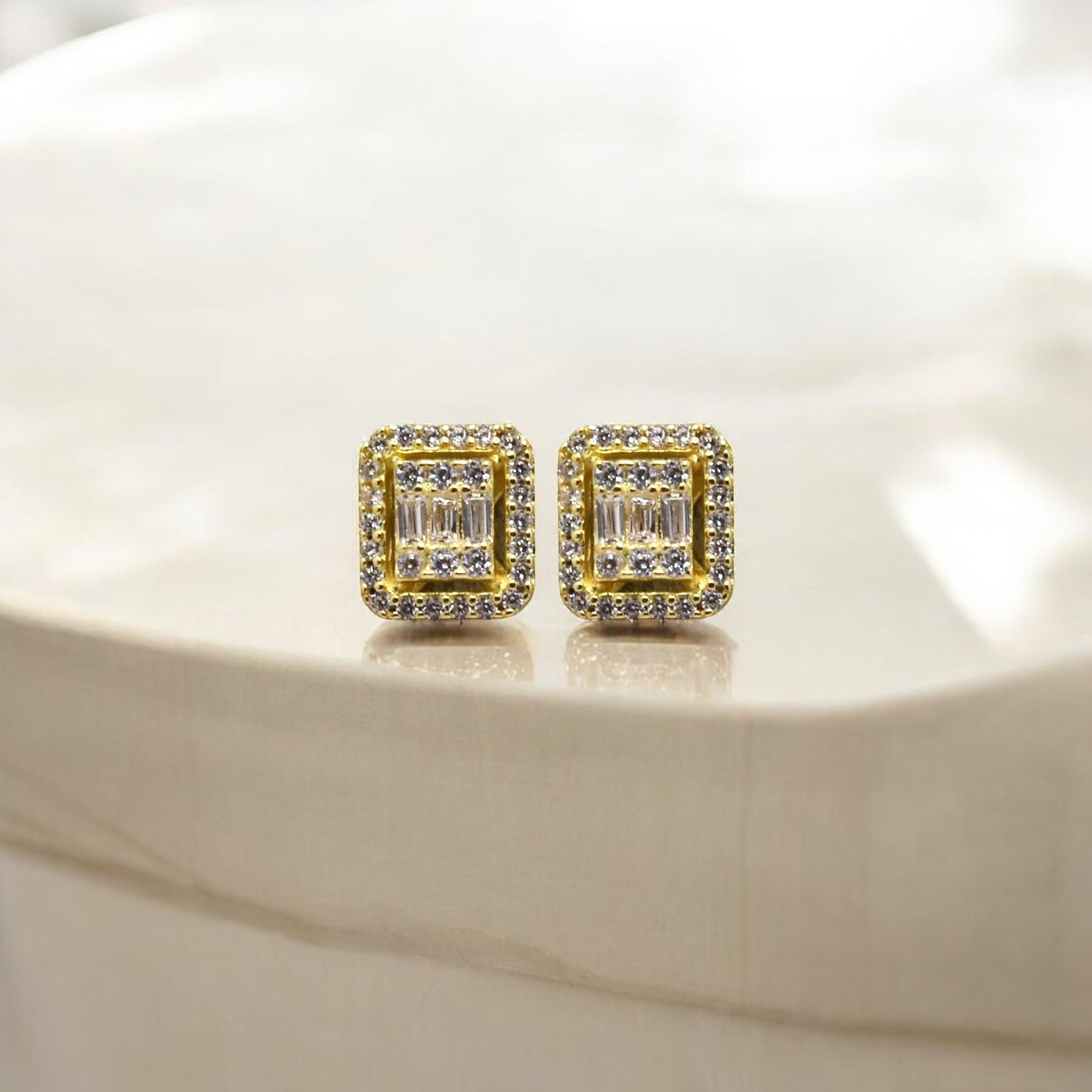 Gul Earring