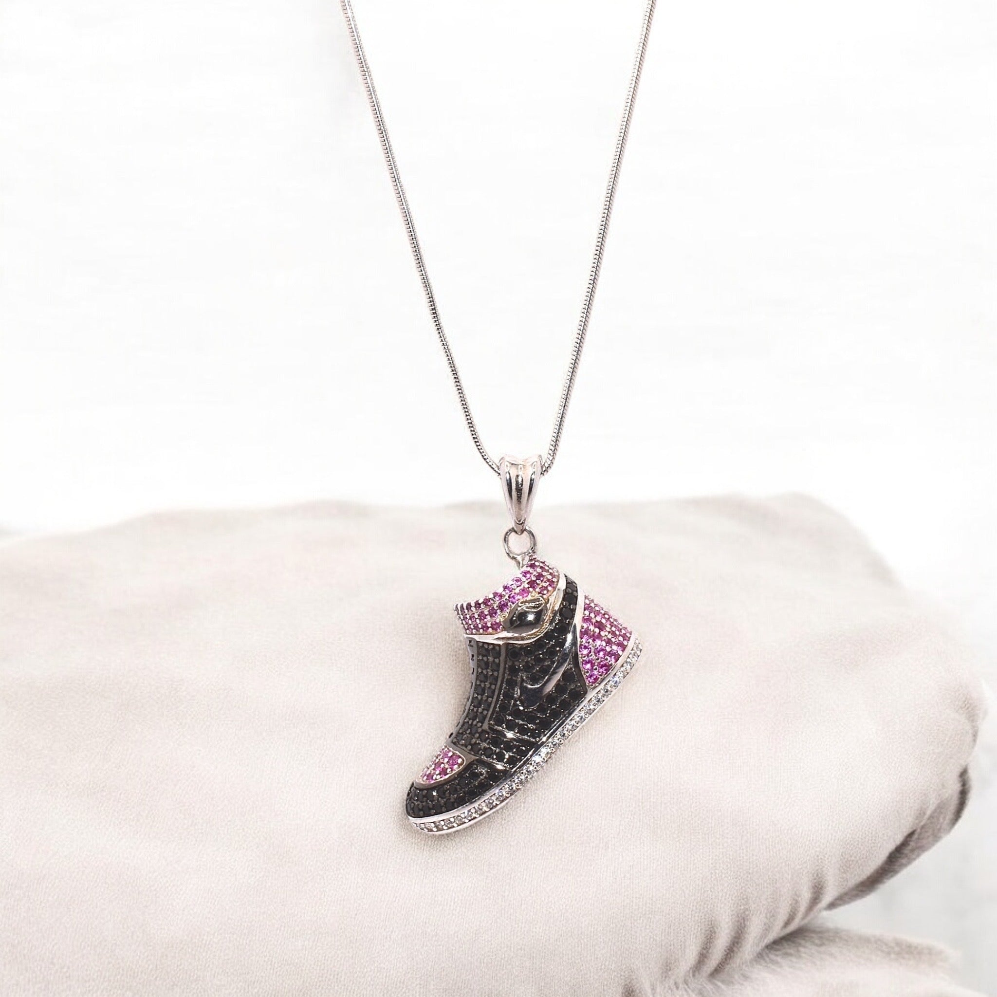 Onyx Chain Pendant : Pink