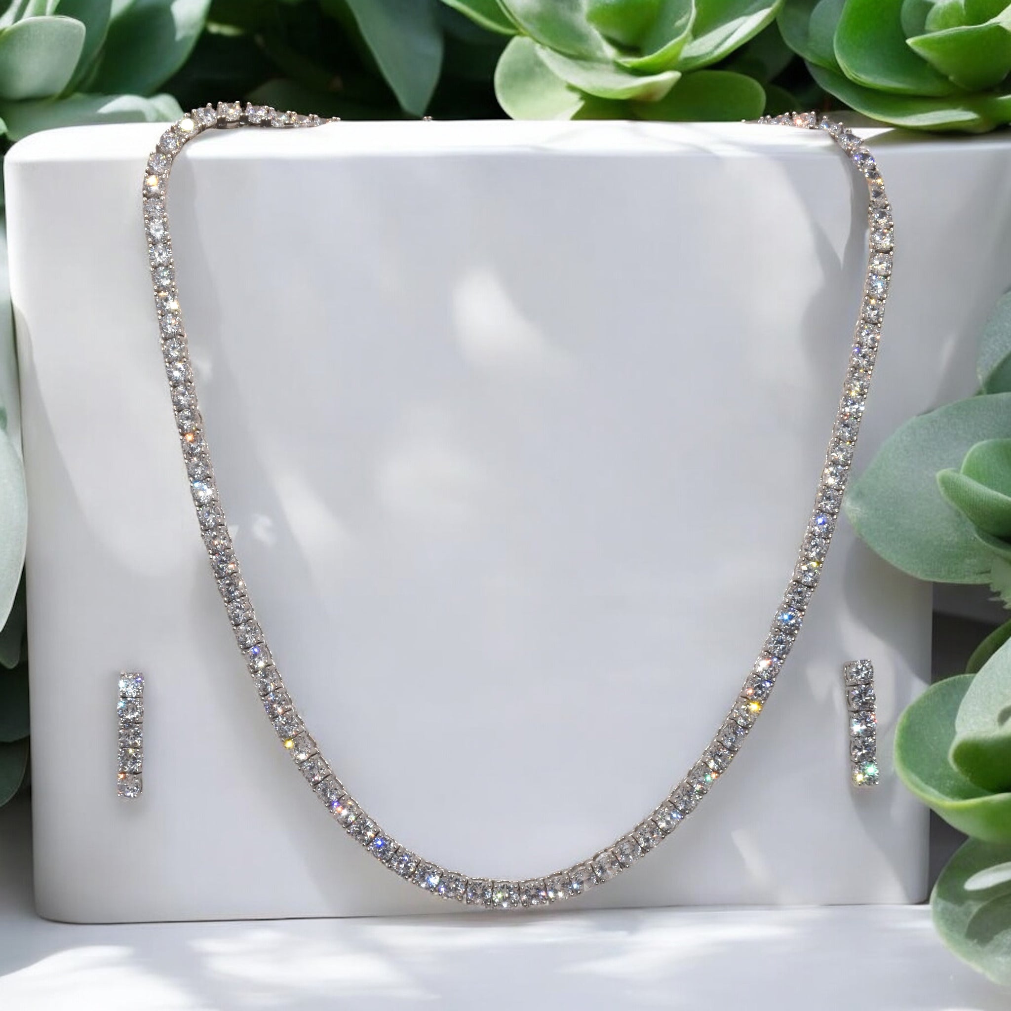 4mm Solitaire Necklace Set