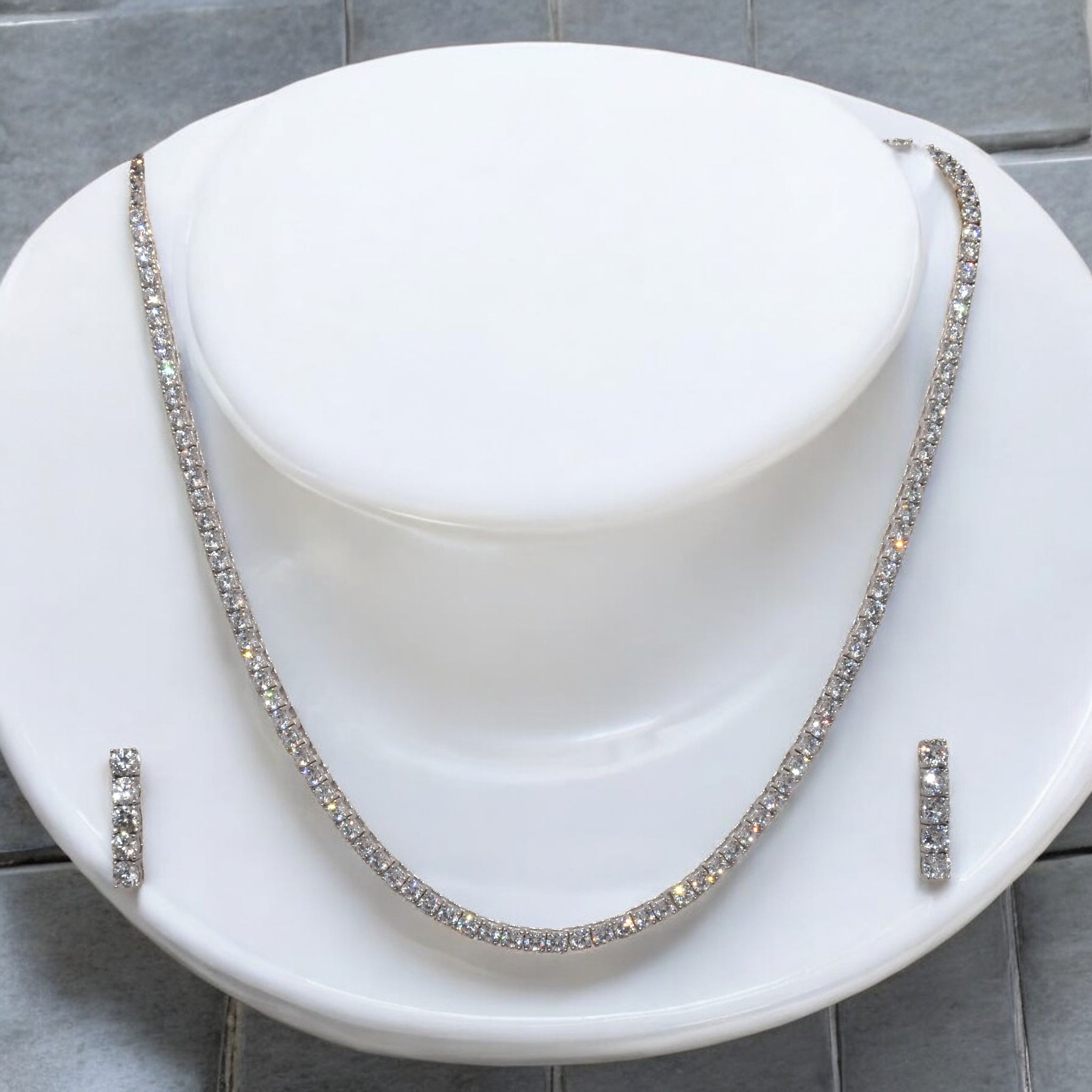 3mm Solitaire Necklace Set