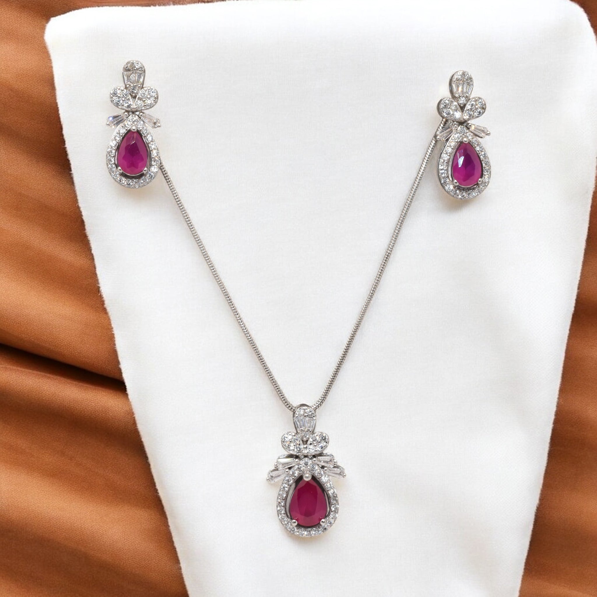 Ruby Coloured Pear Shape Chain Pendant Set