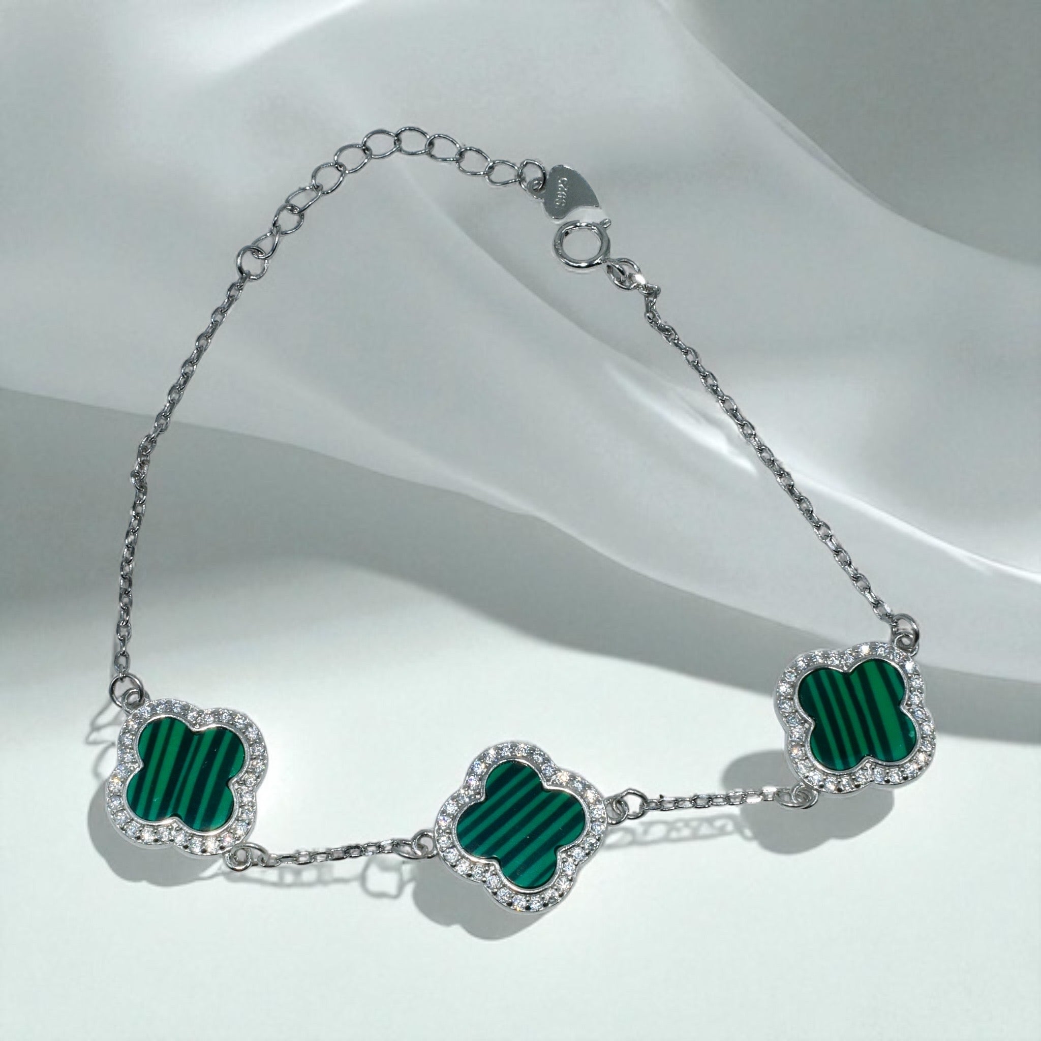 Halo Emerald Coloured Clover Bracelet