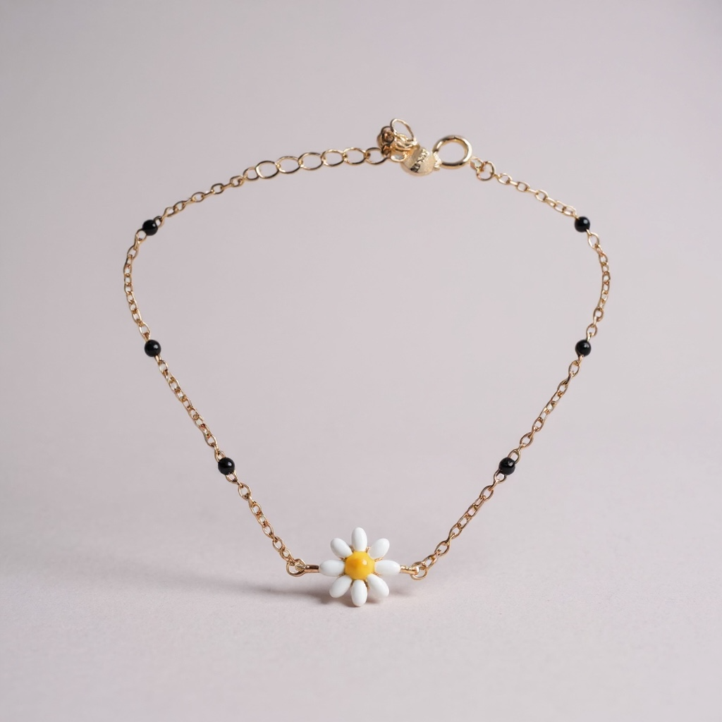 Anna Flower Shape Bracelet