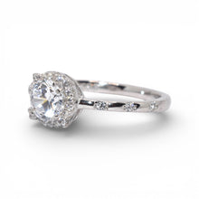 Ziya Solitaire Ring